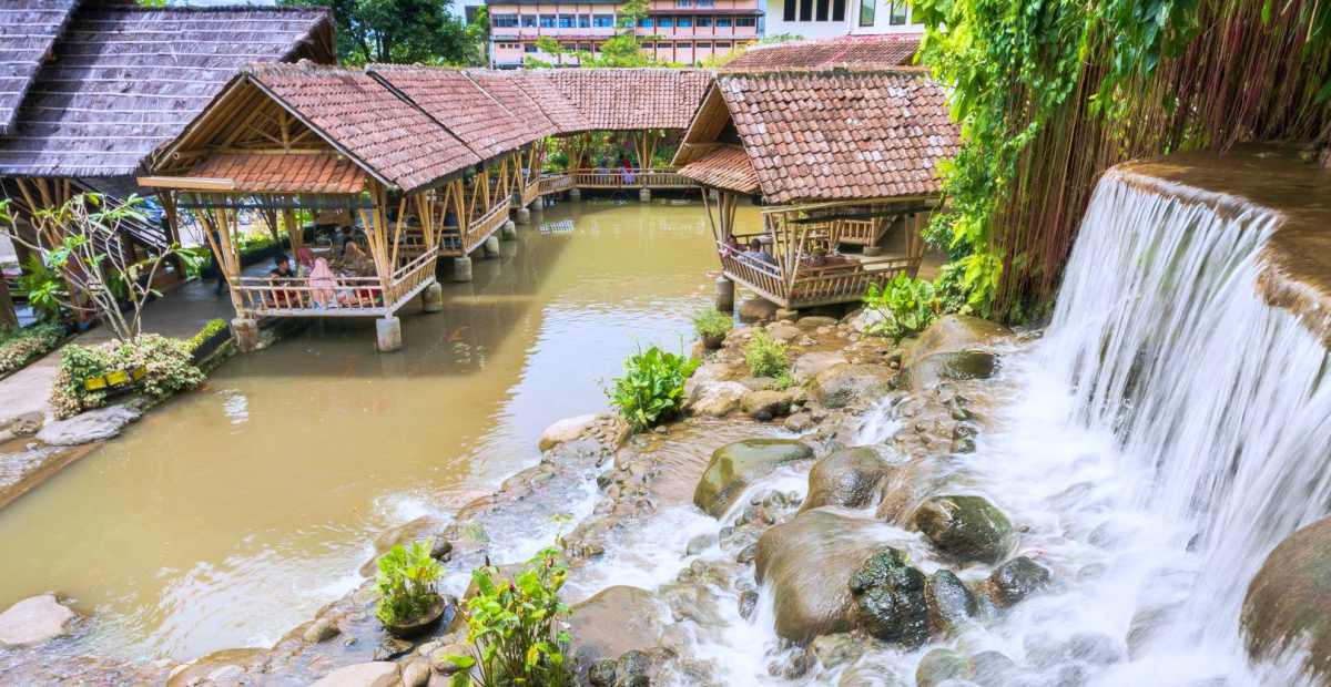 Tempat makan romantis dengan view bagus di Bogor untuk dinner